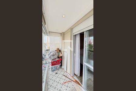 Apartamento à venda com 177m², 3 quartos e 3 vagas Apartamento à venda com 177m², 3 quartos e 3 vagasVaranda Suíte