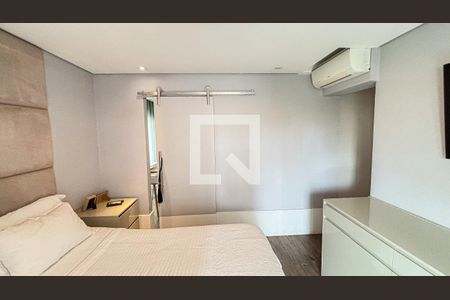 Apartamento à venda com 177m², 3 quartos e 3 vagas Apartamento à venda com 177m², 3 quartos e 3 vagasSuíte