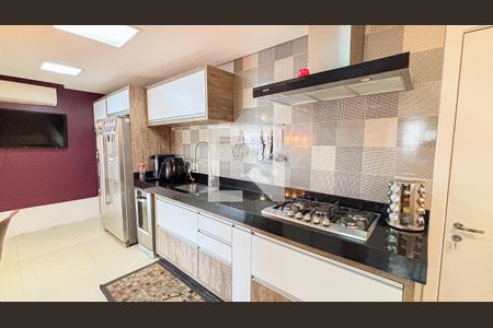 Apartamento à venda com 177m², 3 quartos e 3 vagas Apartamento à venda com 177m², 3 quartos e 3 vagasCozinha