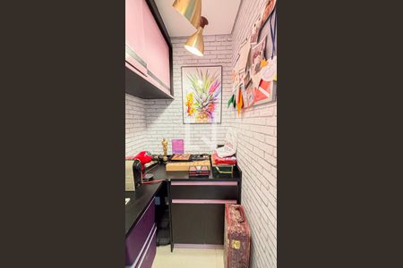 Apartamento à venda com 177m², 3 quartos e 3 vagas Apartamento à venda com 177m², 3 quartos e 3 vagasEscritório