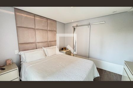 Apartamento à venda com 177m², 3 quartos e 3 vagas Apartamento à venda com 177m², 3 quartos e 3 vagasSuíte