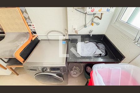 Apartamento à venda com 177m², 3 quartos e 3 vagas Apartamento à venda com 177m², 3 quartos e 3 vagasÁrea de Serviço