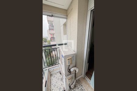 Apartamento à venda com 177m², 3 quartos e 3 vagas Apartamento à venda com 177m², 3 quartos e 3 vagasQuarto 2 Varanda