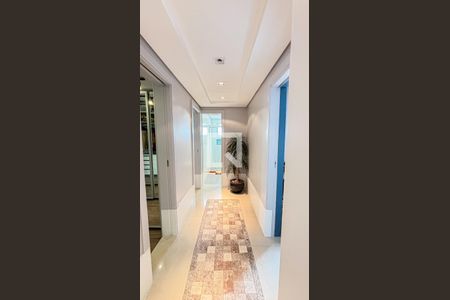 Apartamento à venda com 177m², 3 quartos e 3 vagas Apartamento à venda com 177m², 3 quartos e 3 vagasCorredor