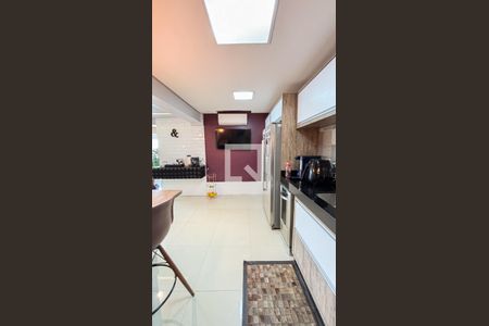 Apartamento à venda com 177m², 3 quartos e 3 vagas Apartamento à venda com 177m², 3 quartos e 3 vagasCozinha