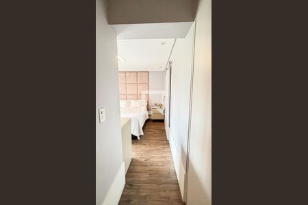 Apartamento à venda com 177m², 3 quartos e 3 vagas Apartamento à venda com 177m², 3 quartos e 3 vagasCorredor Suíte