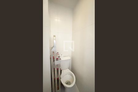 Apartamento à venda com 177m², 3 quartos e 3 vagas Apartamento à venda com 177m², 3 quartos e 3 vagasÁrea de Serviço - Banheiro