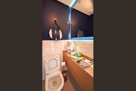 Apartamento à venda com 177m², 3 quartos e 3 vagas Apartamento à venda com 177m², 3 quartos e 3 vagasLavabo