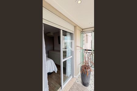 Apartamento à venda com 177m², 3 quartos e 3 vagas Apartamento à venda com 177m², 3 quartos e 3 vagasVaranda Suíte