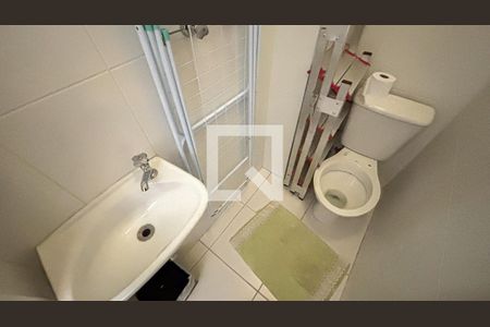Apartamento à venda com 177m², 3 quartos e 3 vagas Apartamento à venda com 177m², 3 quartos e 3 vagasÁrea de Serviço - Banheiro