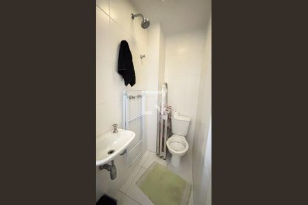 Apartamento à venda com 177m², 3 quartos e 3 vagas Apartamento à venda com 177m², 3 quartos e 3 vagasÁrea de Serviço - Banheiro