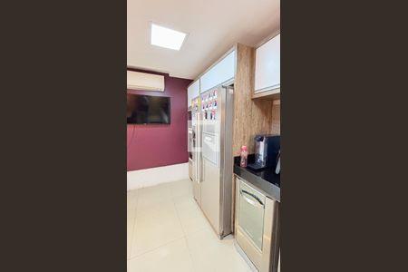 Apartamento à venda com 177m², 3 quartos e 3 vagas Apartamento à venda com 177m², 3 quartos e 3 vagasCozinha