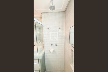 Apartamento à venda com 177m², 3 quartos e 3 vagas Apartamento à venda com 177m², 3 quartos e 3 vagasBanheiro da Suíte