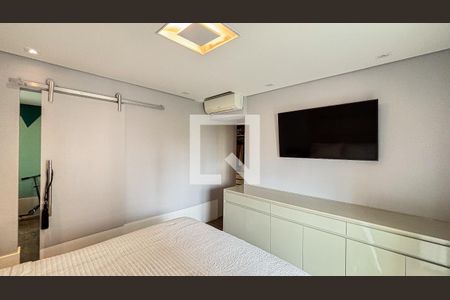 Apartamento à venda com 177m², 3 quartos e 3 vagas Apartamento à venda com 177m², 3 quartos e 3 vagasSuíte