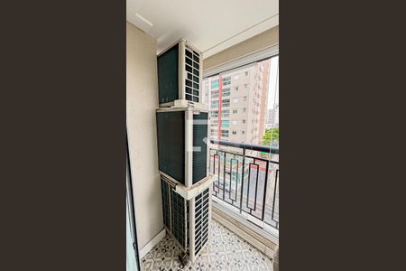 Apartamento à venda com 177m², 3 quartos e 3 vagas Apartamento à venda com 177m², 3 quartos e 3 vagasQuarto 2 Varanda