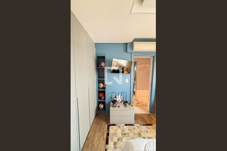 Apartamento à venda com 177m², 3 quartos e 3 vagas Apartamento à venda com 177m², 3 quartos e 3 vagasQuarto 1