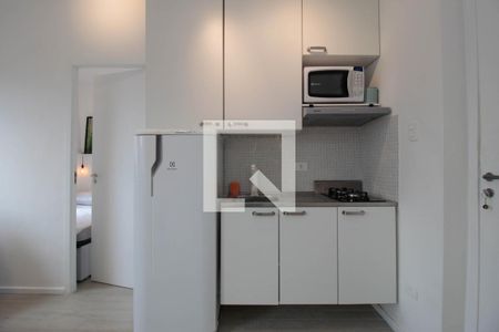 Cozinha de apartamento para alugar com 1 quarto, 36m² em Sumarezinho, São Paulo