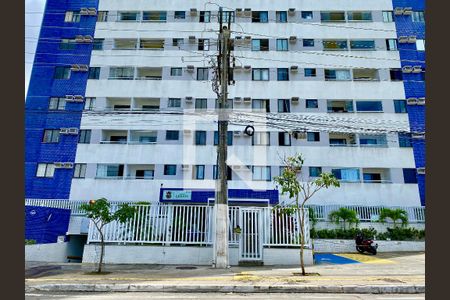 Apartamento para alugar com 64m², 2 quartos e 1 vaga Apartamento para alugar com 64m², 2 quartos e 1 vagaFachada