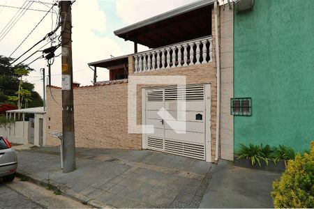 Casa à venda com 180m², 3 quartos e 2 vagasFachada