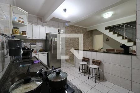 Casa à venda com 180m², 3 quartos e 2 vagasCozinha