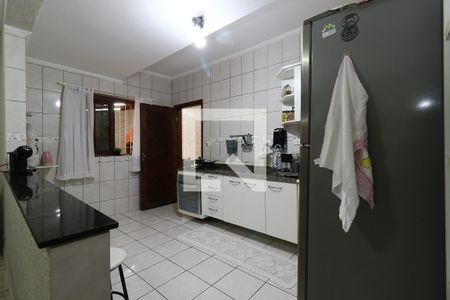 Casa à venda com 180m², 3 quartos e 2 vagasCozinha