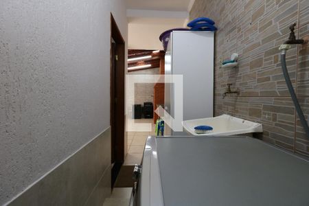 Casa à venda com 180m², 3 quartos e 2 vagasÁrea de Serviço