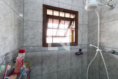 Casa à venda com 180m², 3 quartos e 2 vagasBanheiro