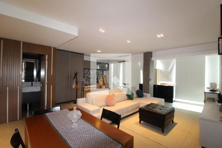 Sala de apartamento à venda com 1 quarto, 83m² em Barra da Tijuca, Rio de Janeiro
