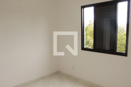 Quarto 1 de apartamento para alugar com 2 quartos, 48m² em Jardim Ísis, Cotia