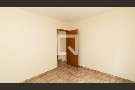 Quarto 1 de casa para alugar com 2 quartos, 65m² em Jardim São Nicolau, São Paulo