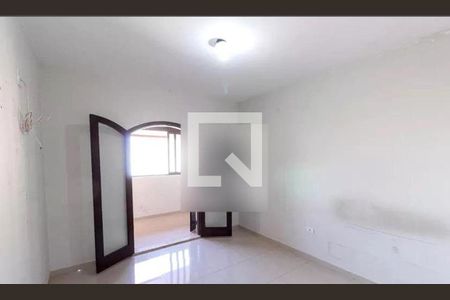 Casa à venda com 2 quartos, 220m² em Vila Franci, São Paulo