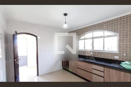 Casa à venda com 2 quartos, 220m² em Vila Franci, São Paulo