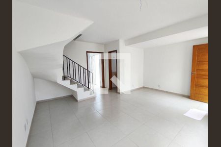 Casa à venda com 2 quartos, 74m² em Vila Polopoli, São Paulo