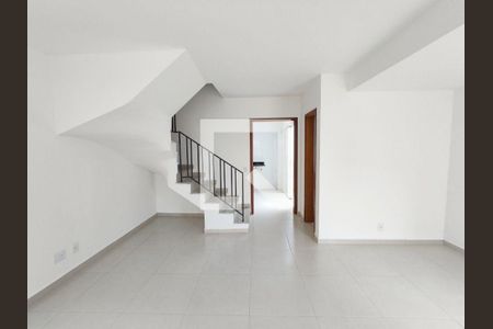 Casa à venda com 2 quartos, 74m² em Vila Polopoli, São Paulo