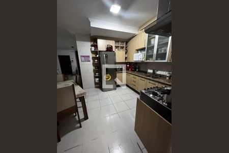 Casa à venda com 2 quartos, 140m² em Vila Nhocuné, São Paulo