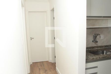 Corredor de apartamento para alugar com 2 quartos, 70m² em Itapoã, Belo Horizonte