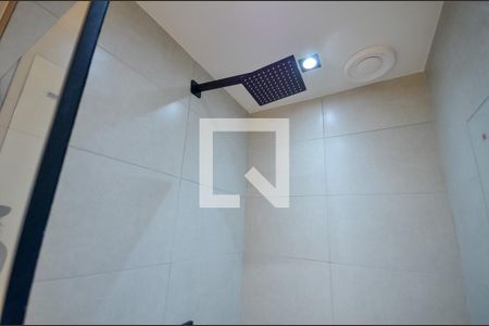 Banheiro de apartamento para alugar com 1 quarto, 48m² em São Cristóvão, Rio de Janeiro