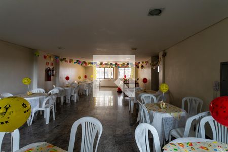 Apartamento à venda com 75m², 2 quartos e 2 vagas Apartamento à venda com 75m², 2 quartos e 2 vagasÁrea comum - Salão de festas