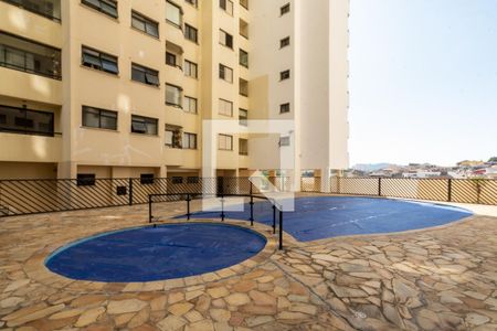 Apartamento à venda com 75m², 2 quartos e 2 vagas Apartamento à venda com 75m², 2 quartos e 2 vagasÁrea comum - Piscina