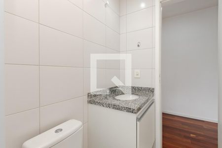 Apartamento à venda com 70m², 2 quartos e 2 vagas Apartamento à venda com 70m², 2 quartos e 2 vagasBanheiro da Suíte 2