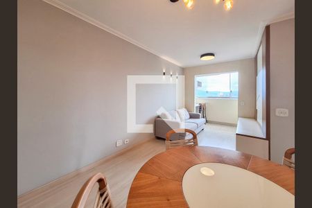 Sala de apartamento para alugar com 3 quartos, 74m² em Vila Nova Cachoeirinha, São Paulo