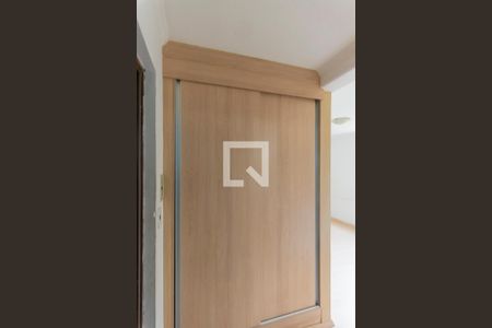 Apartamento à venda com 57m², 2 quartos e 1 vaga Apartamento à venda com 57m², 2 quartos e 1 vagaCorredor- Armário