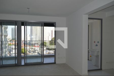 Sala de apartamento à venda com 3 quartos, 75m² em Vila Firmiano Pinto, São Paulo