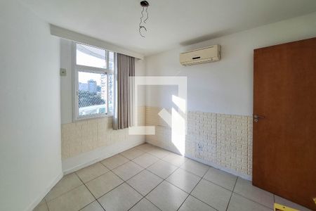 Quarto 1 de apartamento à venda com 2 quartos, 85m² em Santa Rosa, Niterói