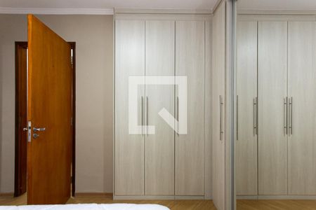 Suíte 1 de casa de condomínio à venda com 2 quartos, 86m² em Vila Euthalia, São Paulo