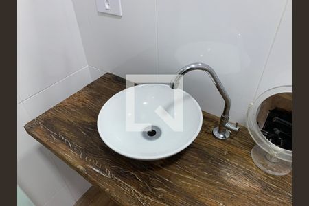 Banheiro de casa para alugar com 3 quartos, 280m² em Jardim da Glória, São Paulo