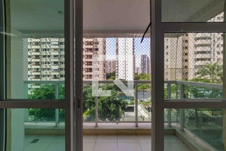 Apartamento para alugar com 64m², 2 quartos e 1 vaga Apartamento para alugar com 64m², 2 quartos e 1 vagaVaranda