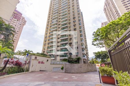 Fachada de apartamento para alugar com 2 quartos, 64m² em Barra da Tijuca, Rio de Janeiro