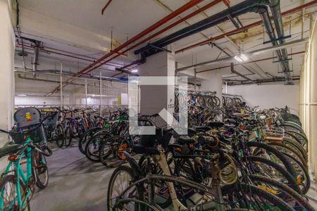 Área Comum Bicicletário de apartamento para alugar com 2 quartos, 64m² em Barra da Tijuca, Rio de Janeiro