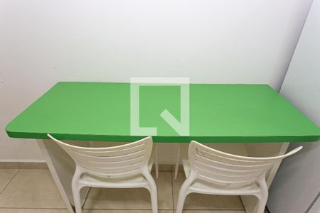 Cozinha - Mesa e Cadeiras de kitnet/studio para alugar com 1 quarto, 20m² em Belenzinho, São Paulo